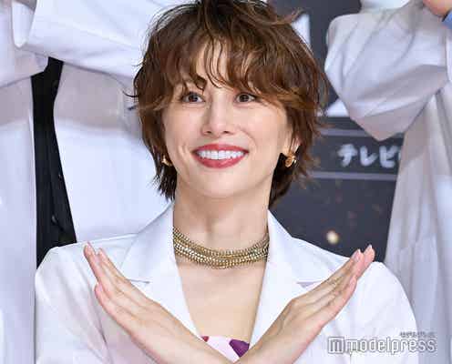 米倉涼子、涙で「ドクターX」完結を発表 病と闘いながら撮影「自分の人生と背中合わせで作られた作品」