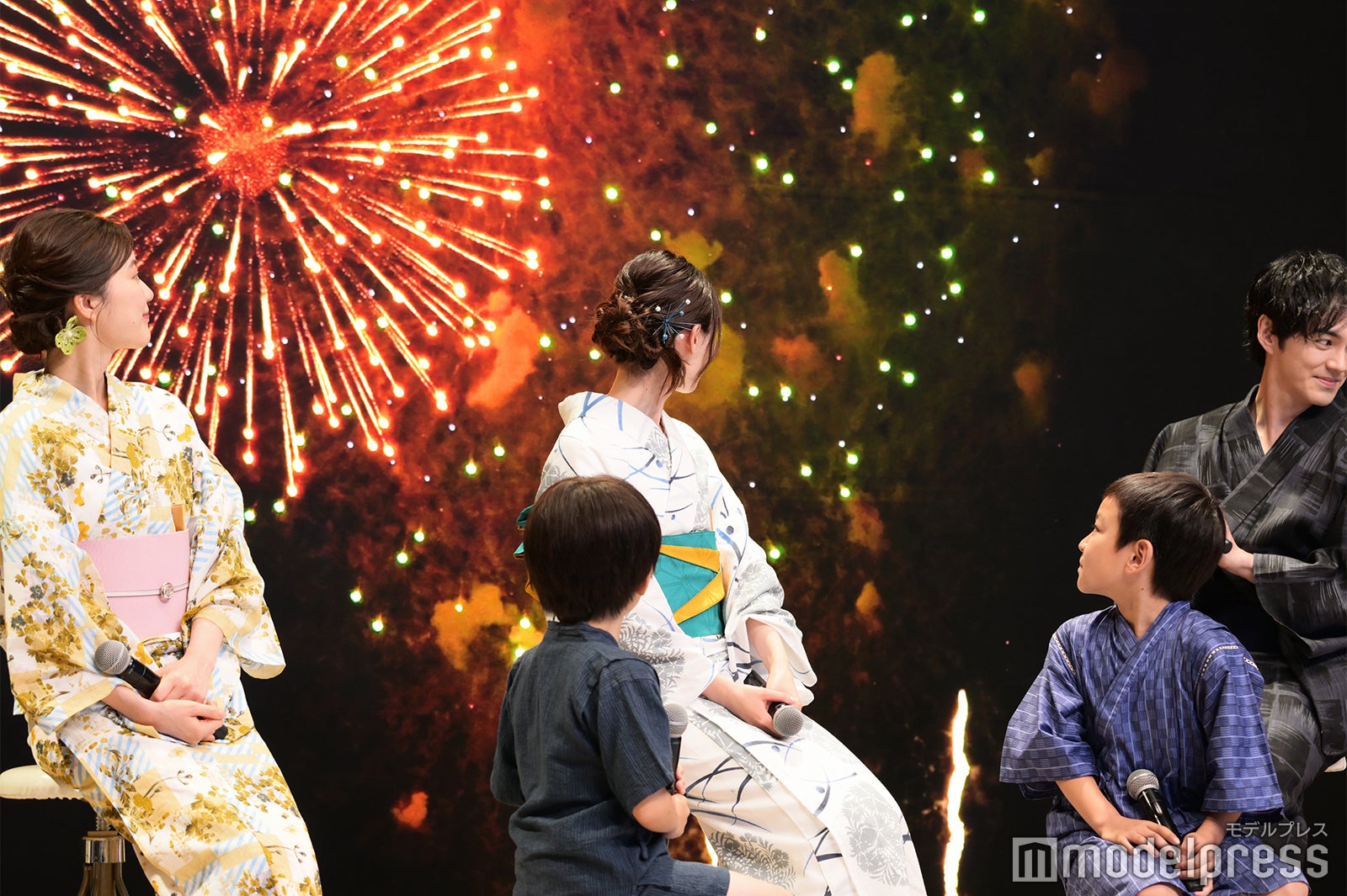 （C）モデルプレス