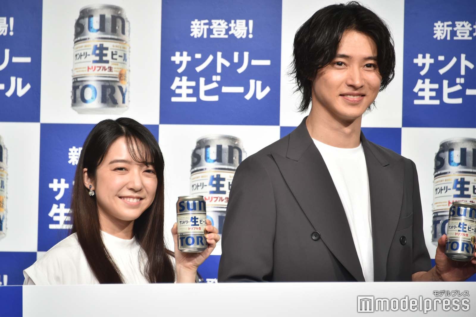 上白石萌音、山崎賢人 （C）モデルプレス