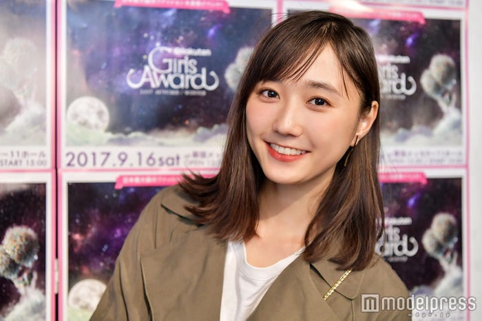 鈴木友菜 (C)モデルプレス