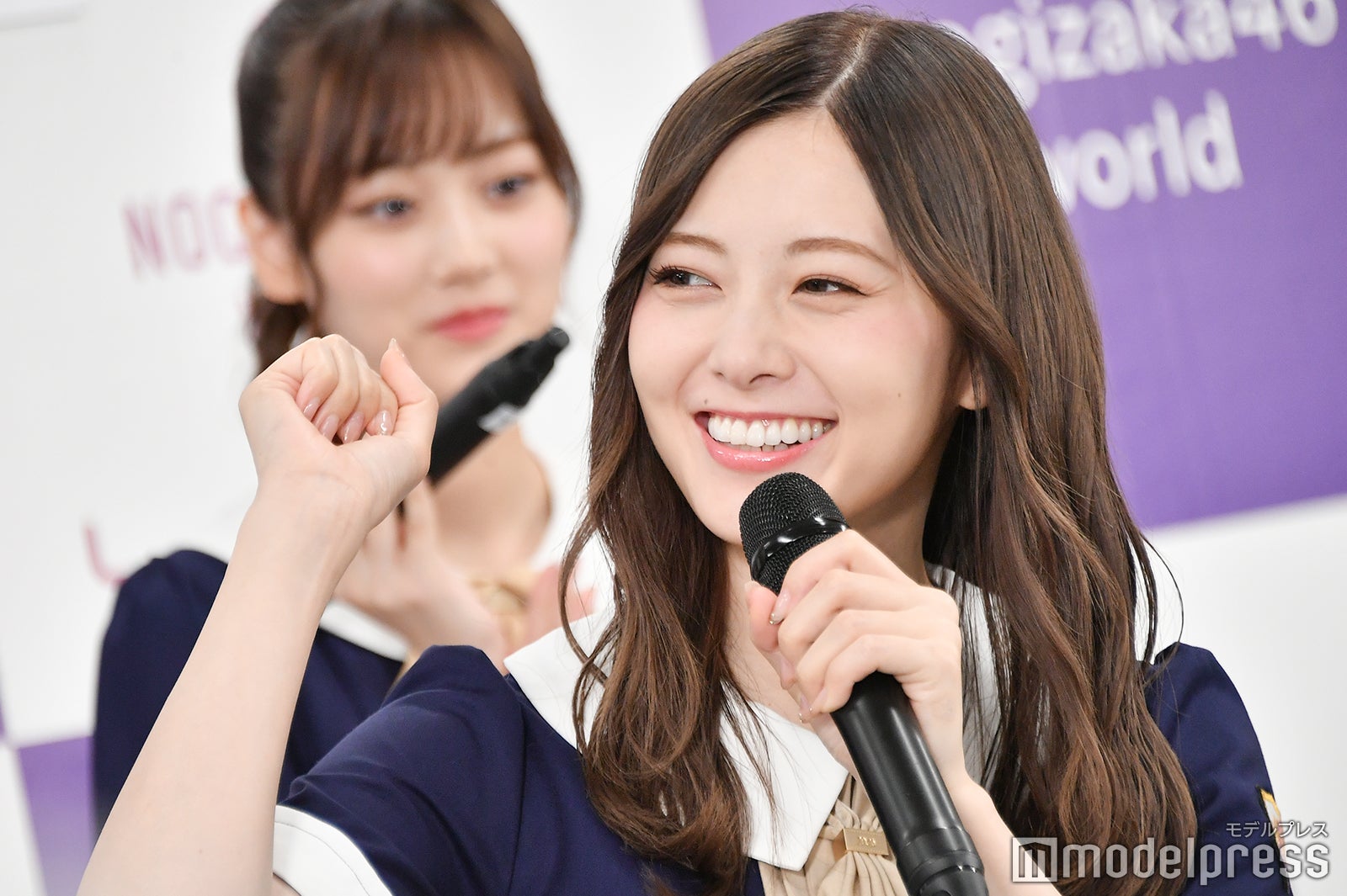 白石麻衣「やった～」 （C）モデルプレス