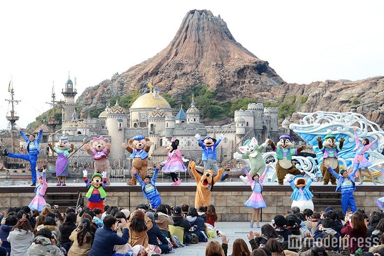 「フェリーチェ！（嬉しい）」のポーズ（C）モデルプレス