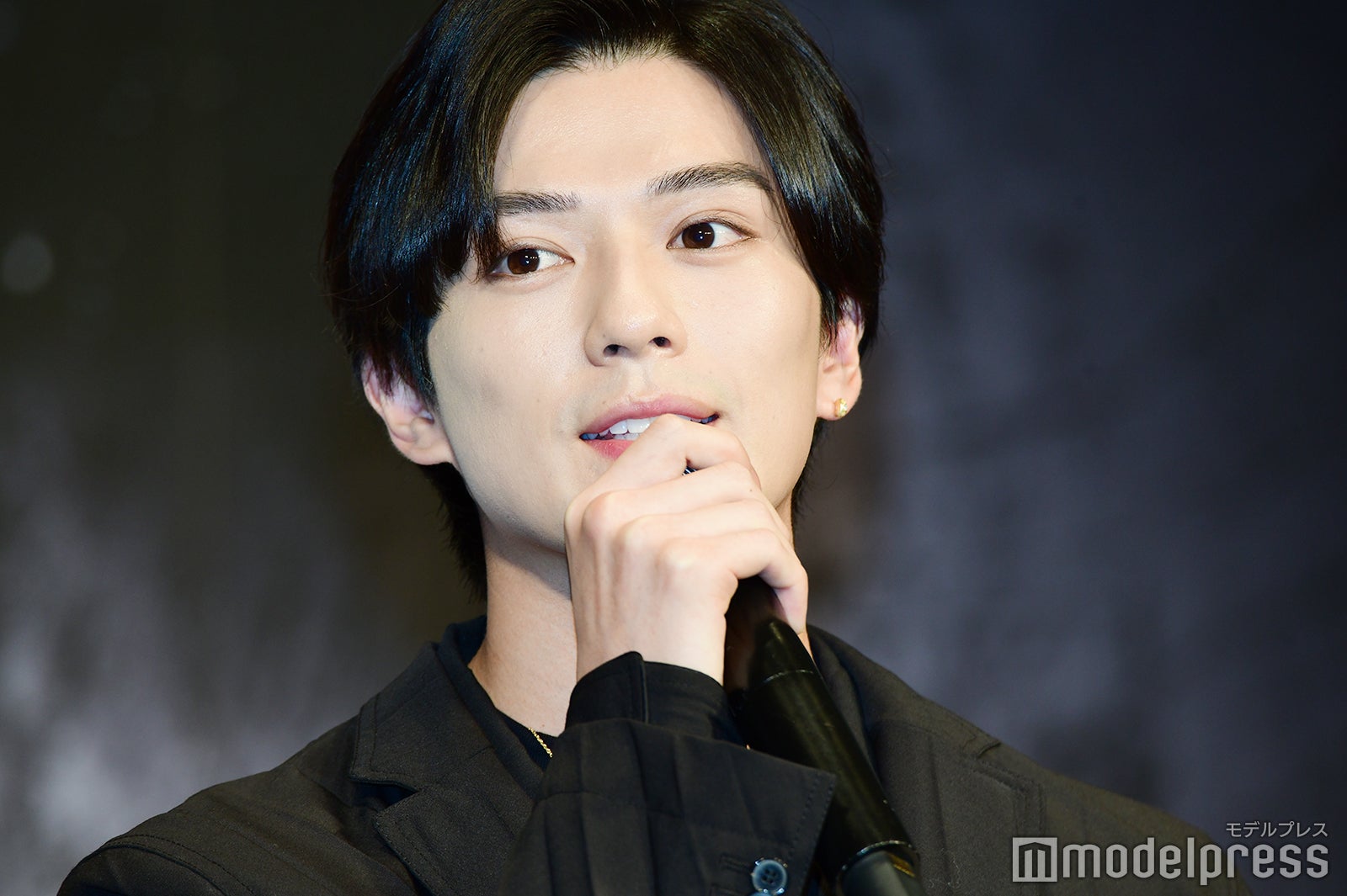 新田真剣佑（C）モデルプレス