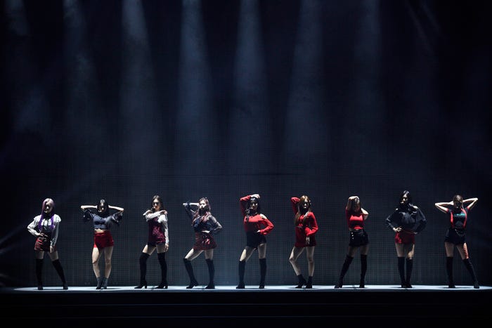 TWICE「TWICE 1st ARENA TOUR 2018 “BDZ”」より(撮影:撮影:田中聖太郎写真事務所)