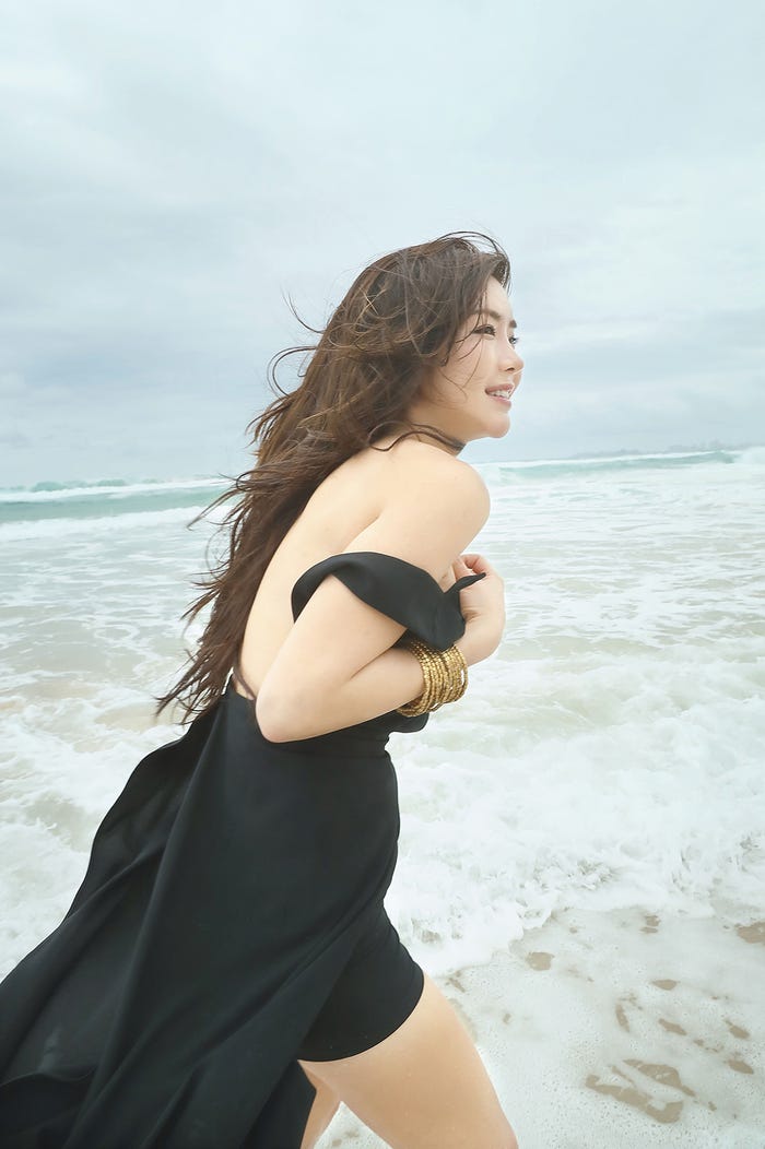 アン・シネ写真集「Shine」/撮影:野村誠一(提供画像)