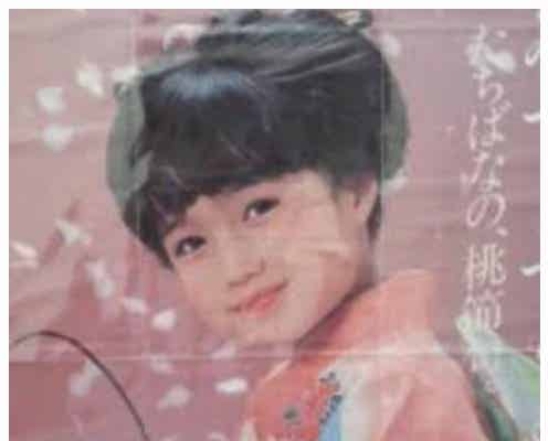 佐田真由美“35年前”ショット公開「小さい頃から美人」「お人形さんみたい」