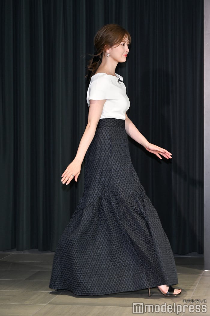 白石麻衣(C)モデルプレス