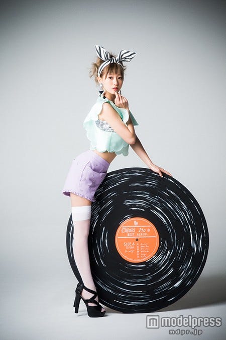 伊藤千晃/スタイルブック「made in C」(宝島社、2015年4月17日発売)より(画像提供:宝島社)