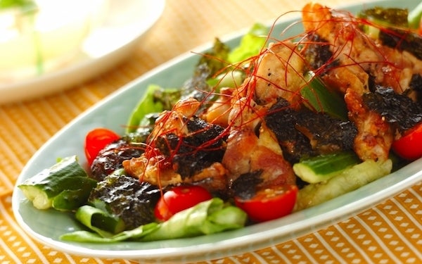 鶏肉と野菜を一緒に食べれる、ボリューム満点なチョレギサラダ