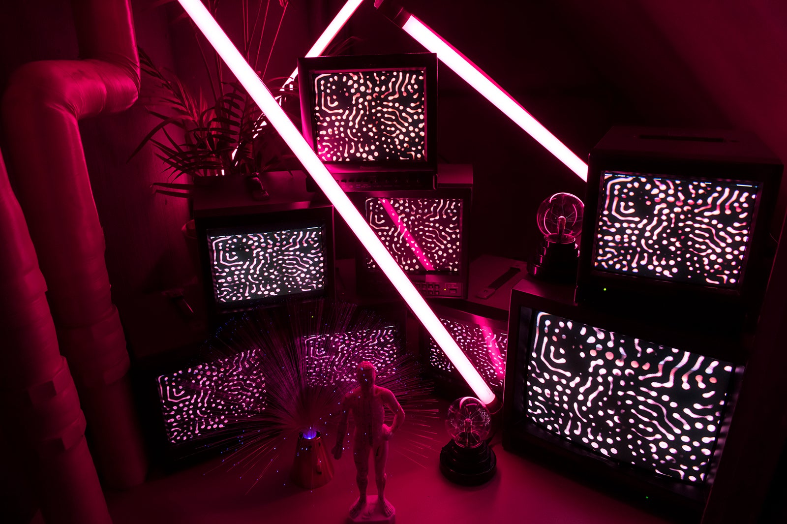 4F Club MNGL（画像提供：avex）