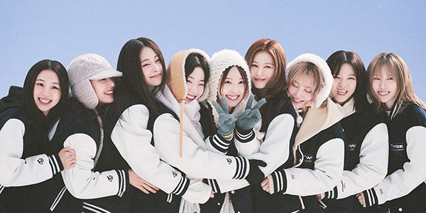 TWICE、10周年記念ドキュメンタリー映画公開決定 素顔と共に4つの