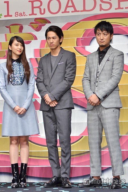 （左から）武井咲、永山絢斗、上地雄輔