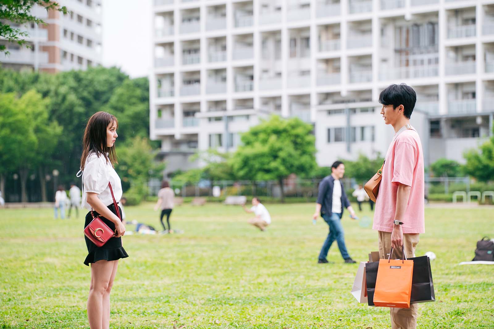 石川恋、杉野遥亮（C）TBSスパークル／TBS　撮影：加藤春日