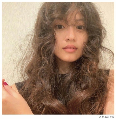 “くるくるヘア”の今田美桜が可愛すぎ「お人形みたい」「天使」と絶賛の声