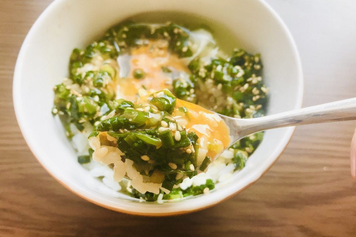 ネギ鶏油卵かけごはん