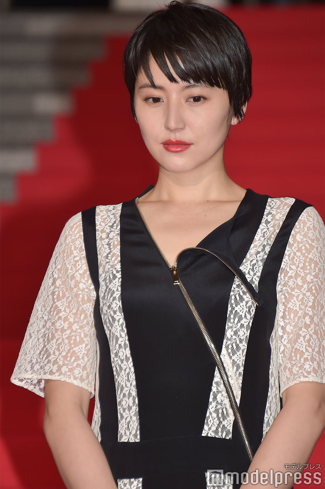 ジッパー衣装がさりげなくセクシー／長澤まさみ （C）モデルプレス