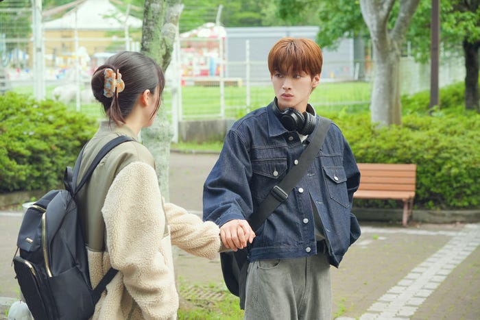中島瑠菜、松本怜生(C)2026「お姉ちゃんの翠くん」製作委員会(C)目黒あむ/集英社