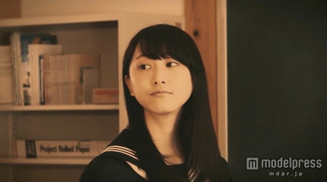 松井玲奈／WebCMカットより