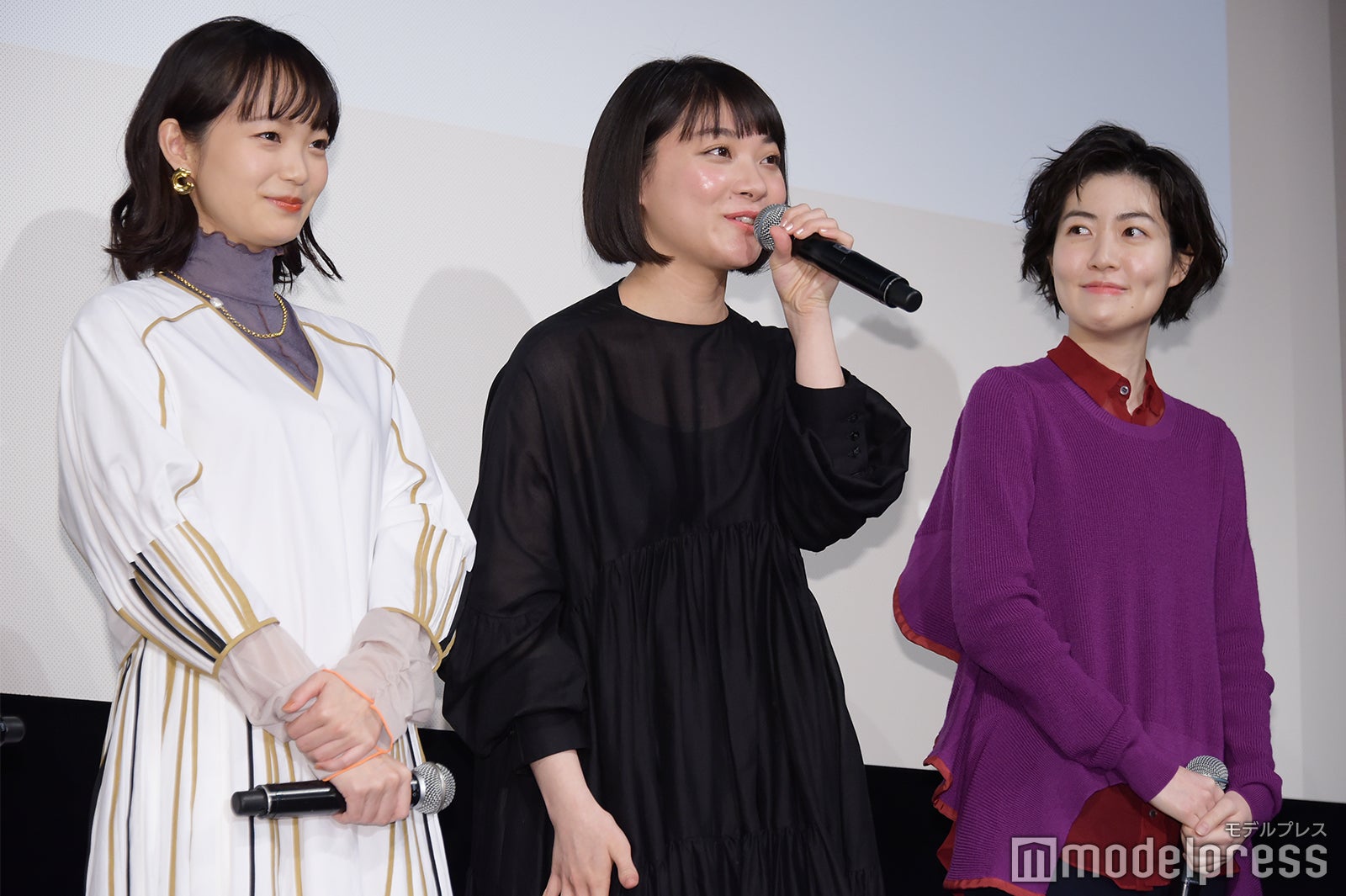 佐藤玲、三浦透子、シム・ウンギョン （C）モデルプレス