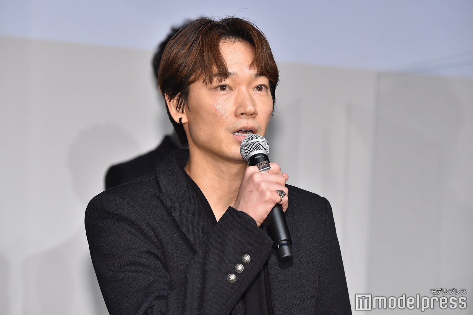 綾野剛（C）モデルプレス