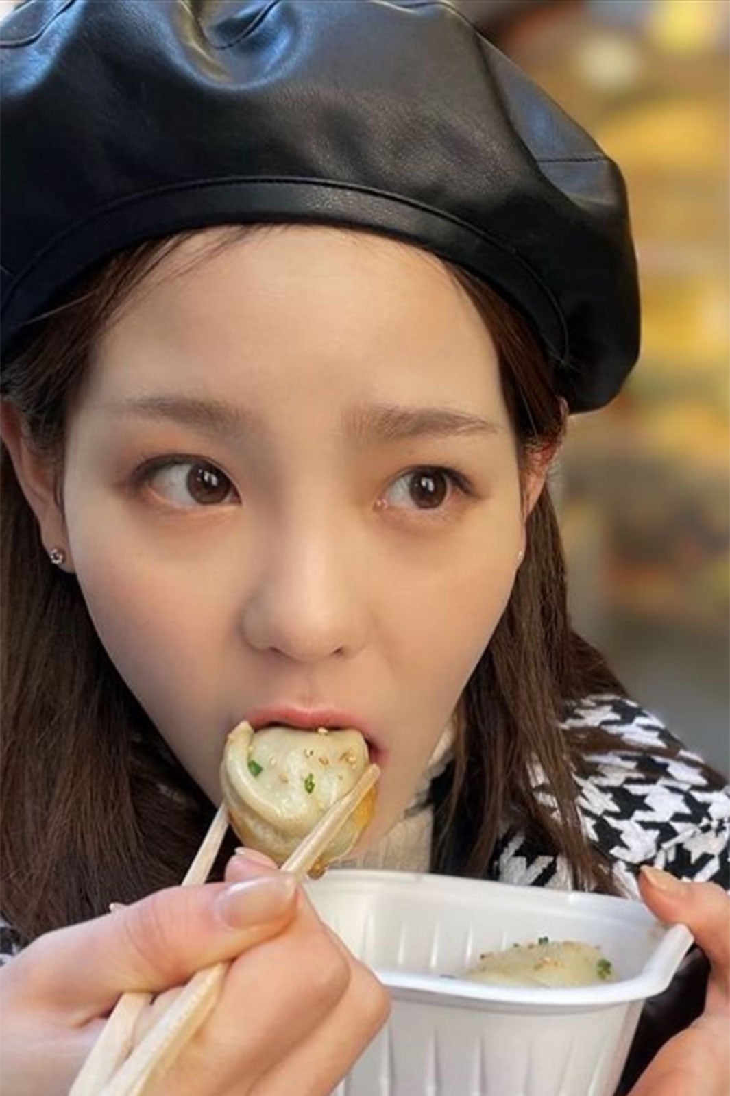 NiziUマコ、姉・山口厚子とプライベートで横浜満喫「尊い」「可愛すぎ」と反響