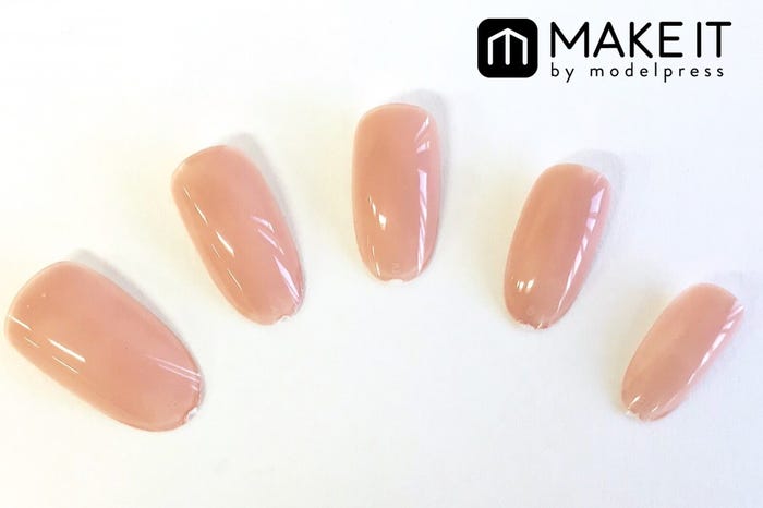 シャネル のネイルで大人の女に シーン別で盛れる人気の10色を紹介 モデルプレス シャネル のネイルで大人の女に シーン別で盛れる人気の10色を紹介 モデルプレス