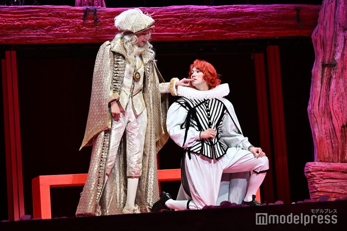 ヴァイオラ(正門良規)、オーシーノ(長井短)/『十二夜』ゲネプロより(C)モデルプレス