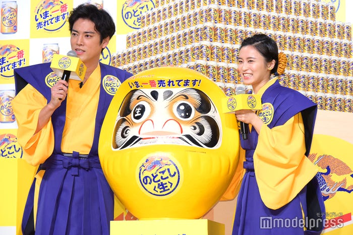 桐谷健太、小島瑠璃子(C)モデルプレス