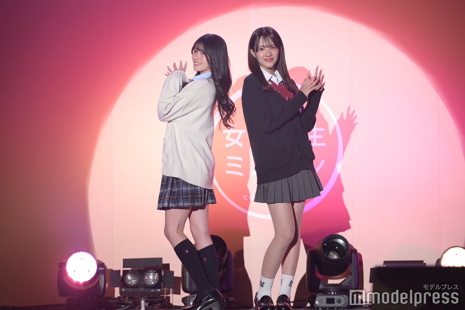 あんなさん、さん（C）モデルプレス