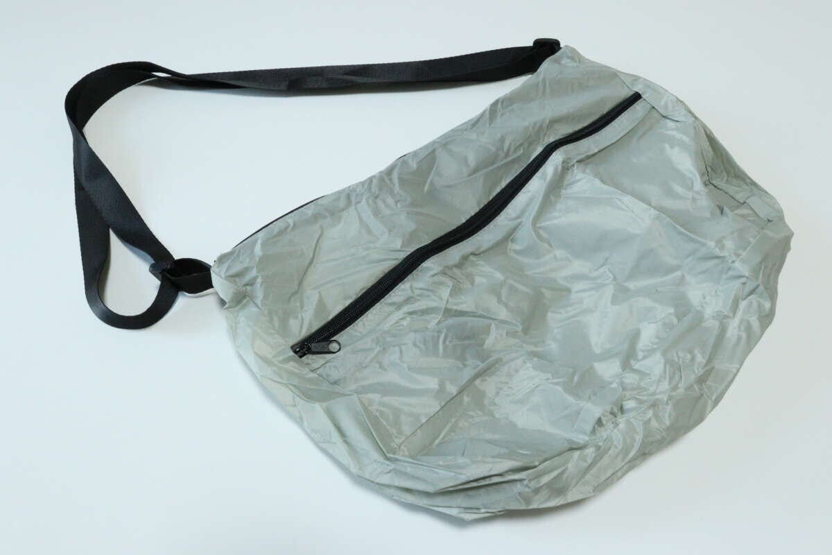 トラベルショルダーバッグ（くしゅっとコンパクト）　展開時