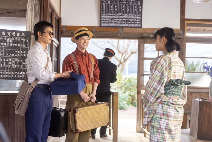 北村匠海、高橋文哉、原菜乃華「あんぱん」第31話(C)NHK