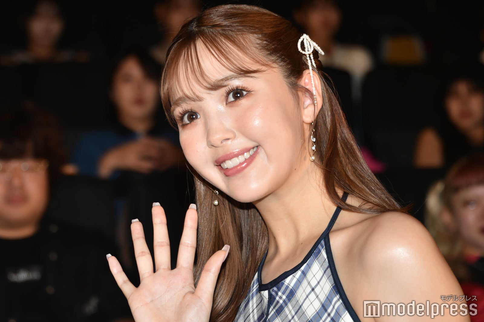 藤田ニコル、“スリル満点”の映画は「いいデートスポット」＜MEG ザ・モンスターズ2＞