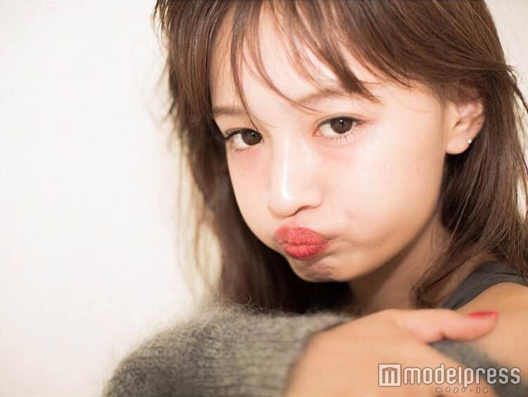 注目の人物 インスタの女神 渡部麻衣 可愛いだけじゃないアンニュイ顔 モデルプレス 注目の人物 インスタの女神 渡部麻衣 可愛いだけじゃないアンニュイ顔 モデルプレス
