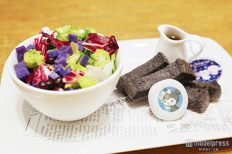 「クロミらしいブラックなサラダプレート・ミニ」980円（税込）