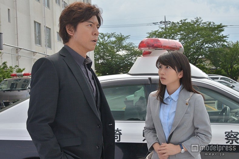 上川隆也と志田未来（C）テレビ朝日