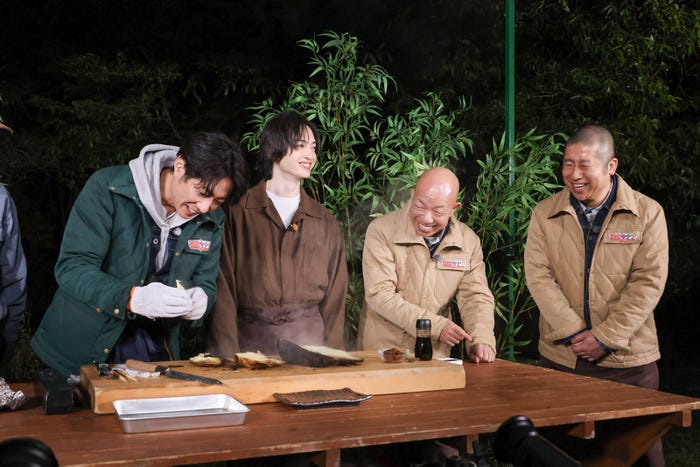 相葉雅紀、玉森裕太、小峠英二、澤部佑(C)テレビ朝日