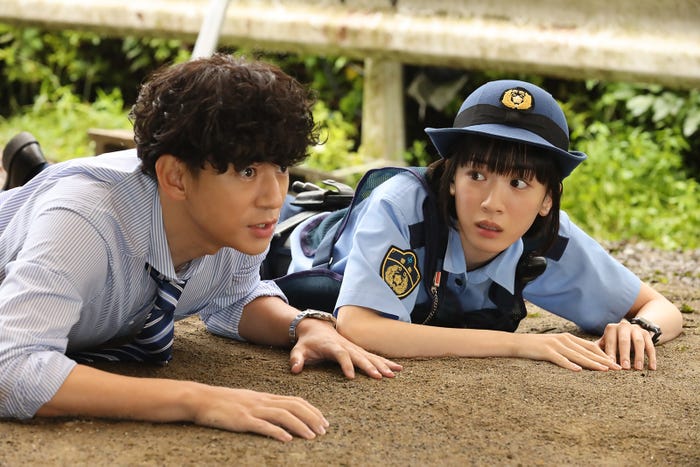 三浦翔平、永野芽郁「ハコヅメ~たたかう!交番女子~」第8話より(C)日本テレビ