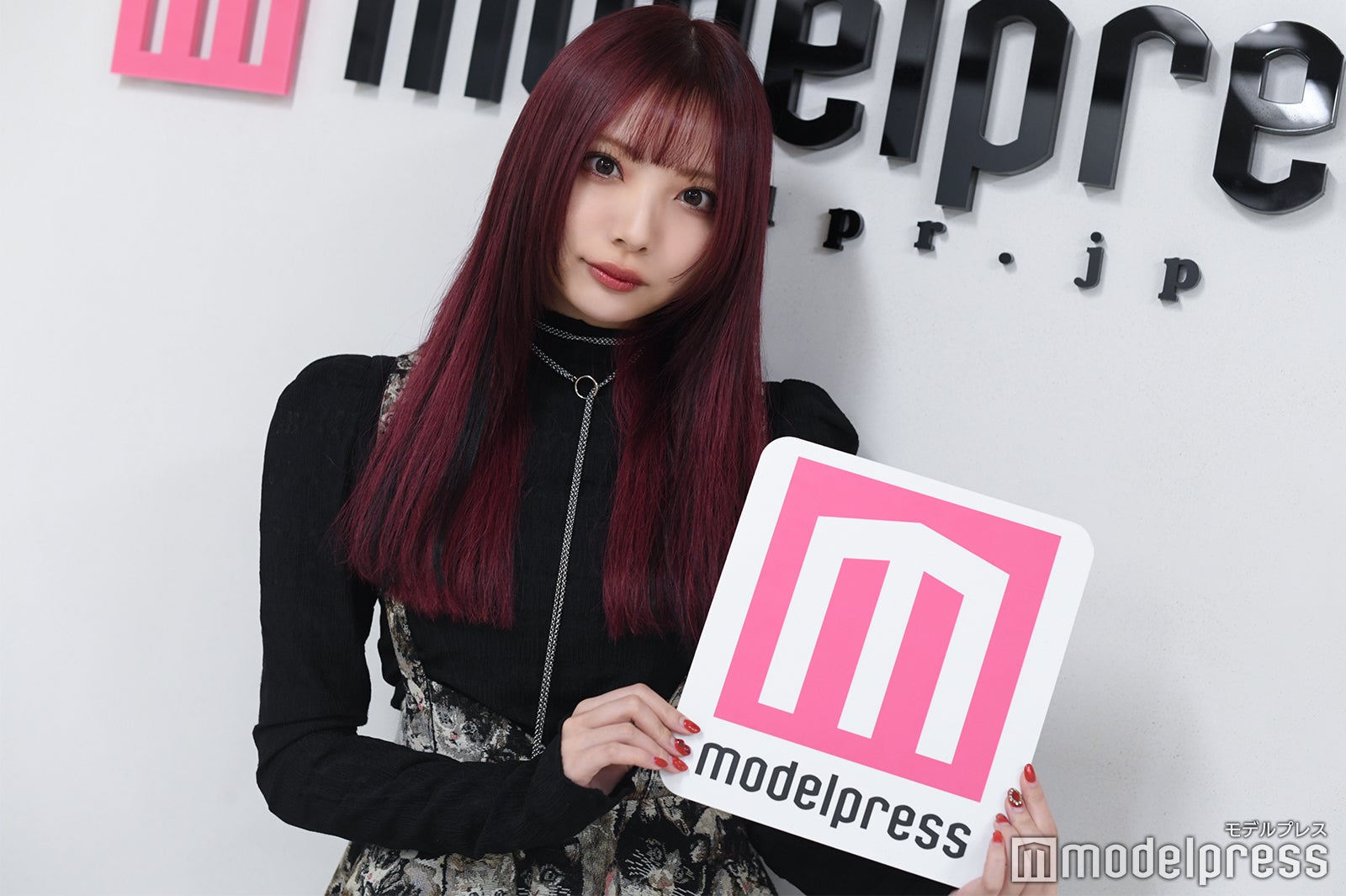 藍染カレン（C）モデルプレス