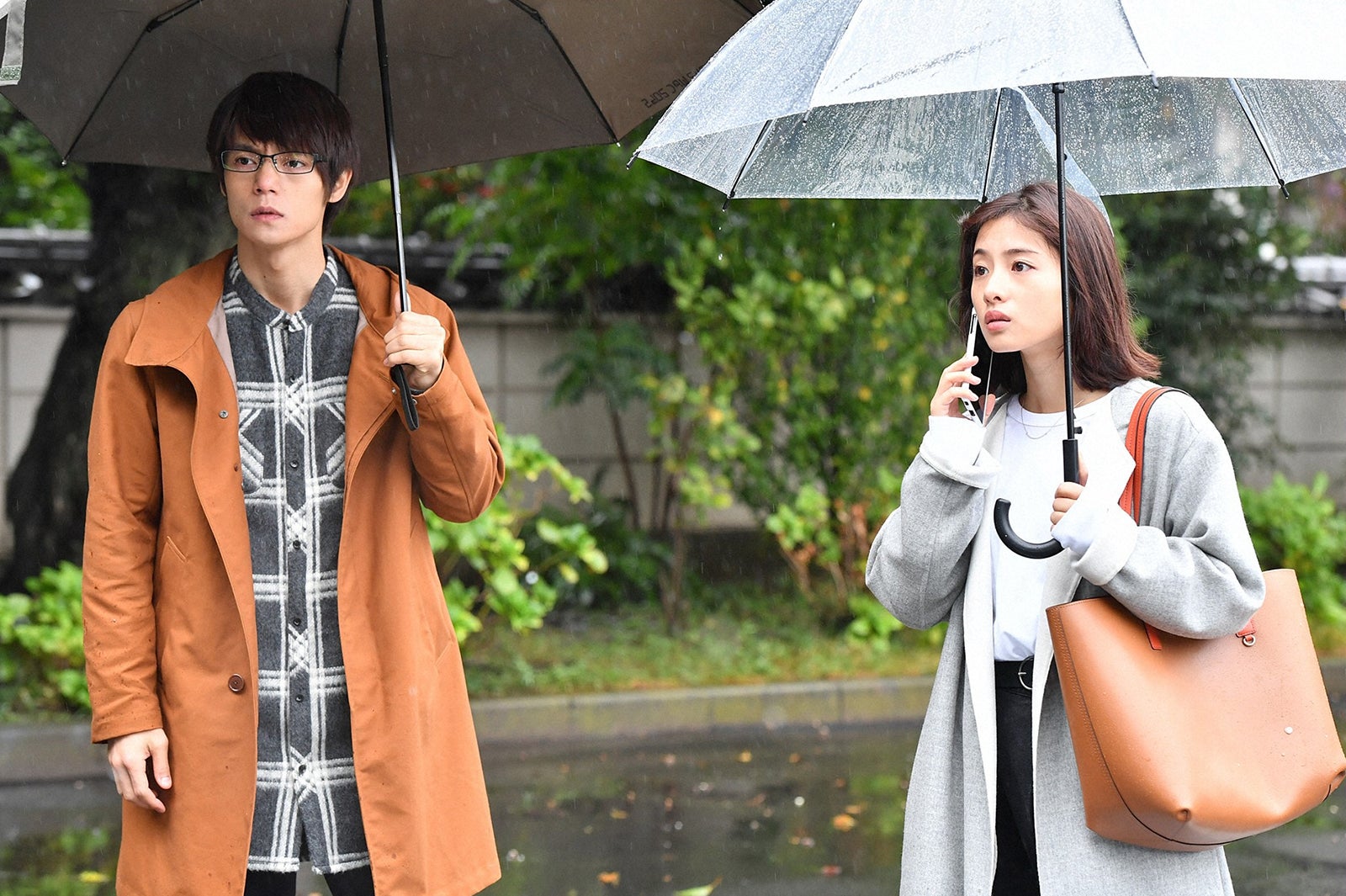 窪田正孝、石原さとみ／「アンナチュラル」第5話より（C）TBS