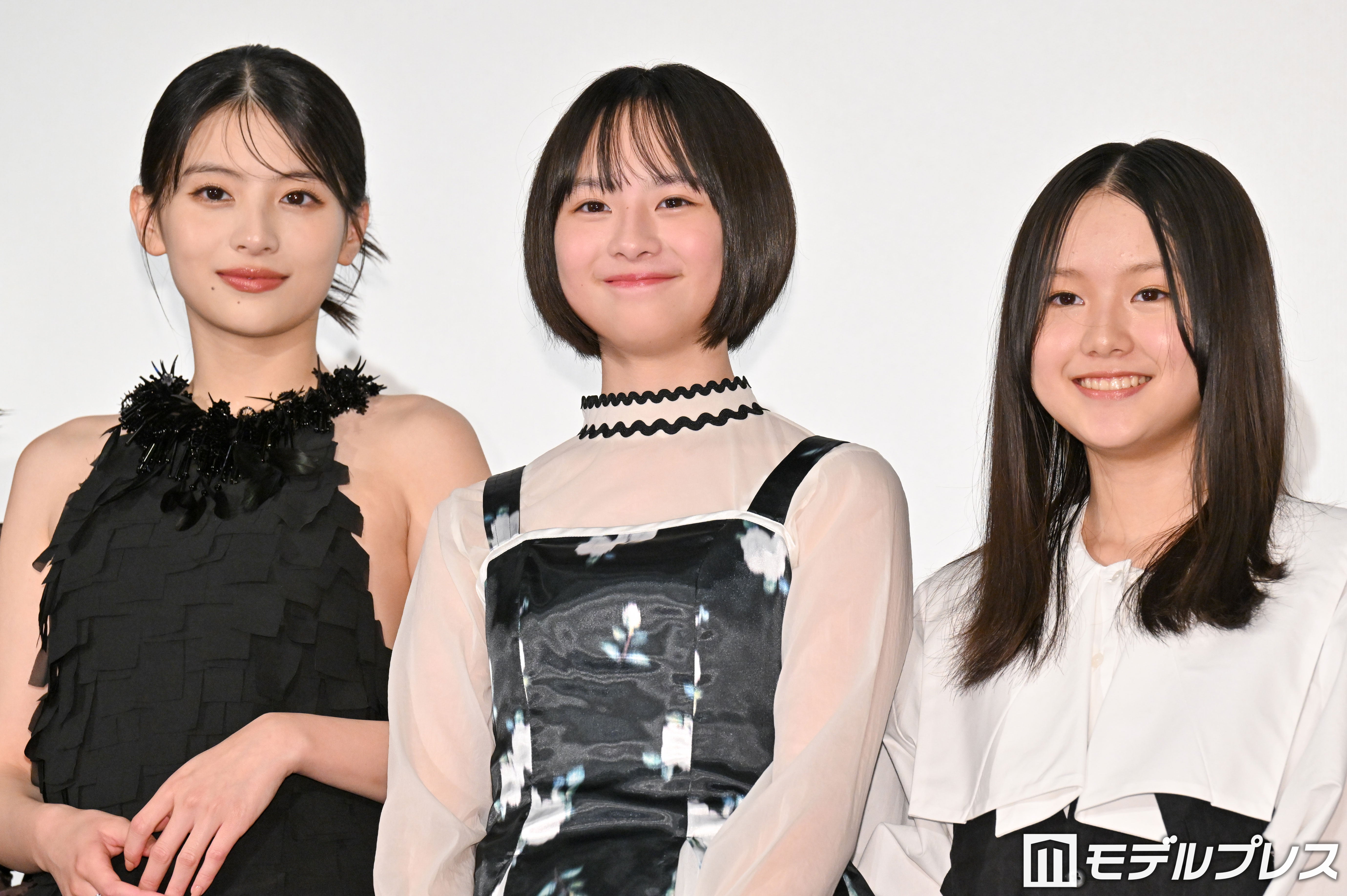 出口夏希、七瀬ふうり、岡田六花（C）モデルプレス