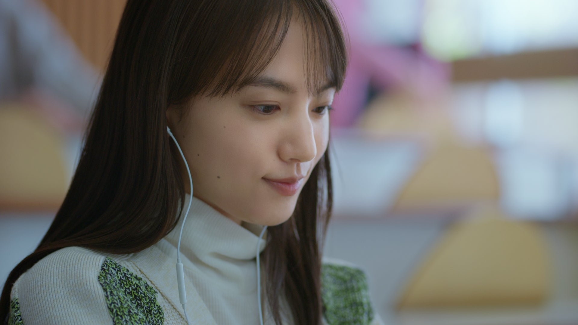 清原果耶、“等身大”の大学生役に「ワクワクした気持ち」＜CM動画＆メイキング公開＞