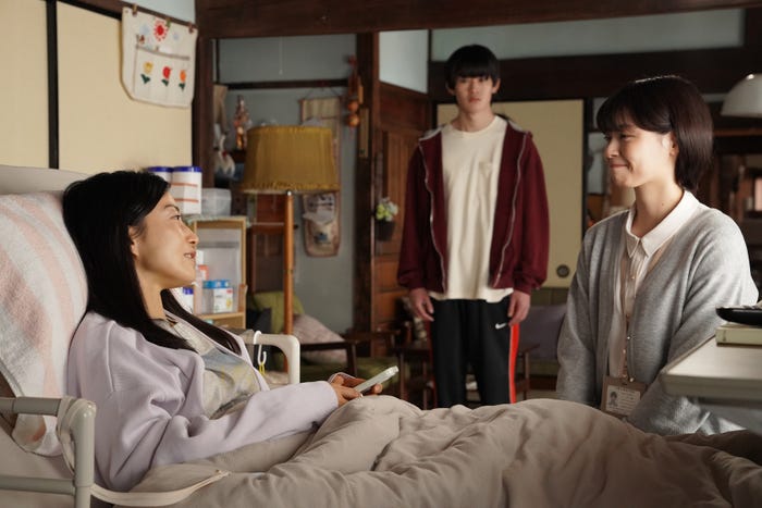 菅野美穂、山時聡真、西野七瀬(C)2026 映画『90 メートル』製作委員会