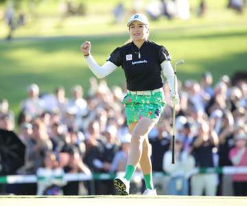 桑木が65の好スコアで連勝に“王手”