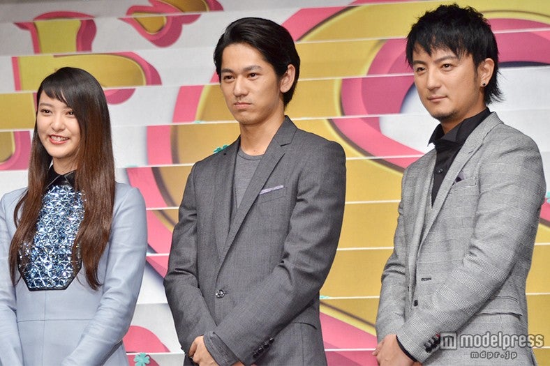 武井咲、永山絢斗、上地雄輔（左から）