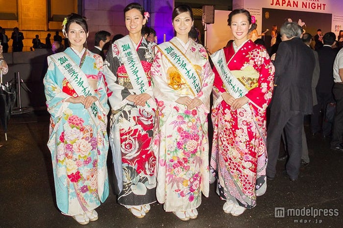 (左から)大杉麗美さん、皆川智苑さん、本郷李來さん、七野李冴さん