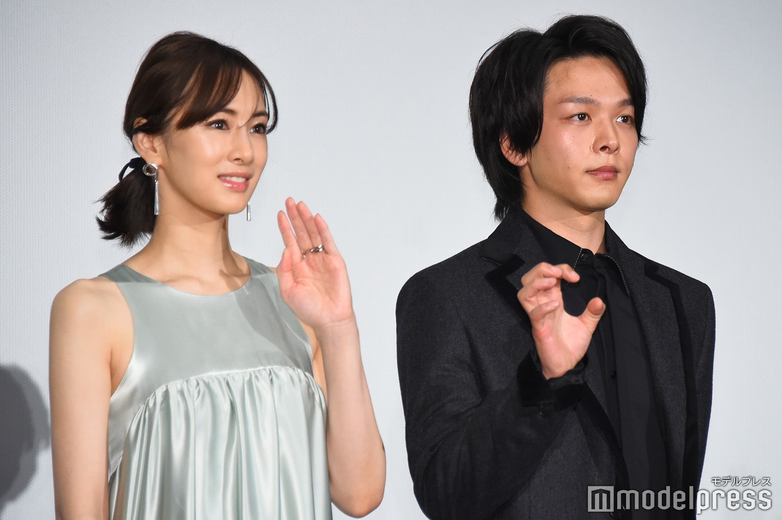 北川景子、中村倫也 （C）モデルプレス