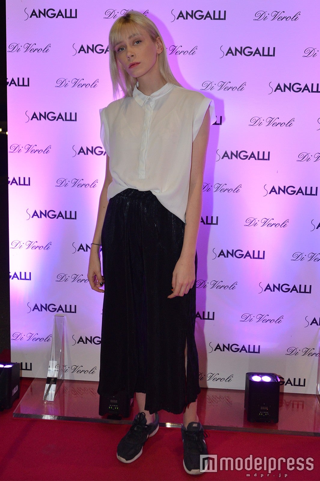 スナップ（C）モデルプレス