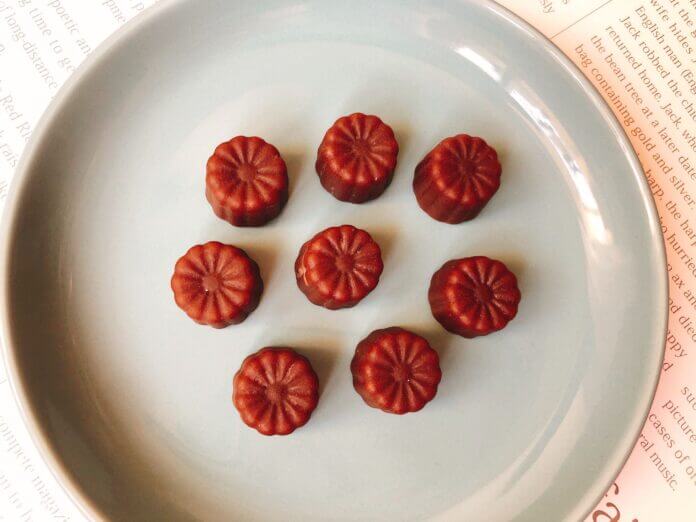 袋の中身は……