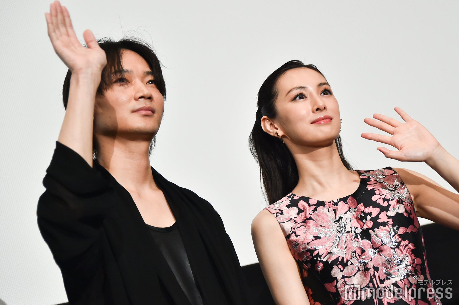 綾野剛、北川景子 （C）モデルプレス