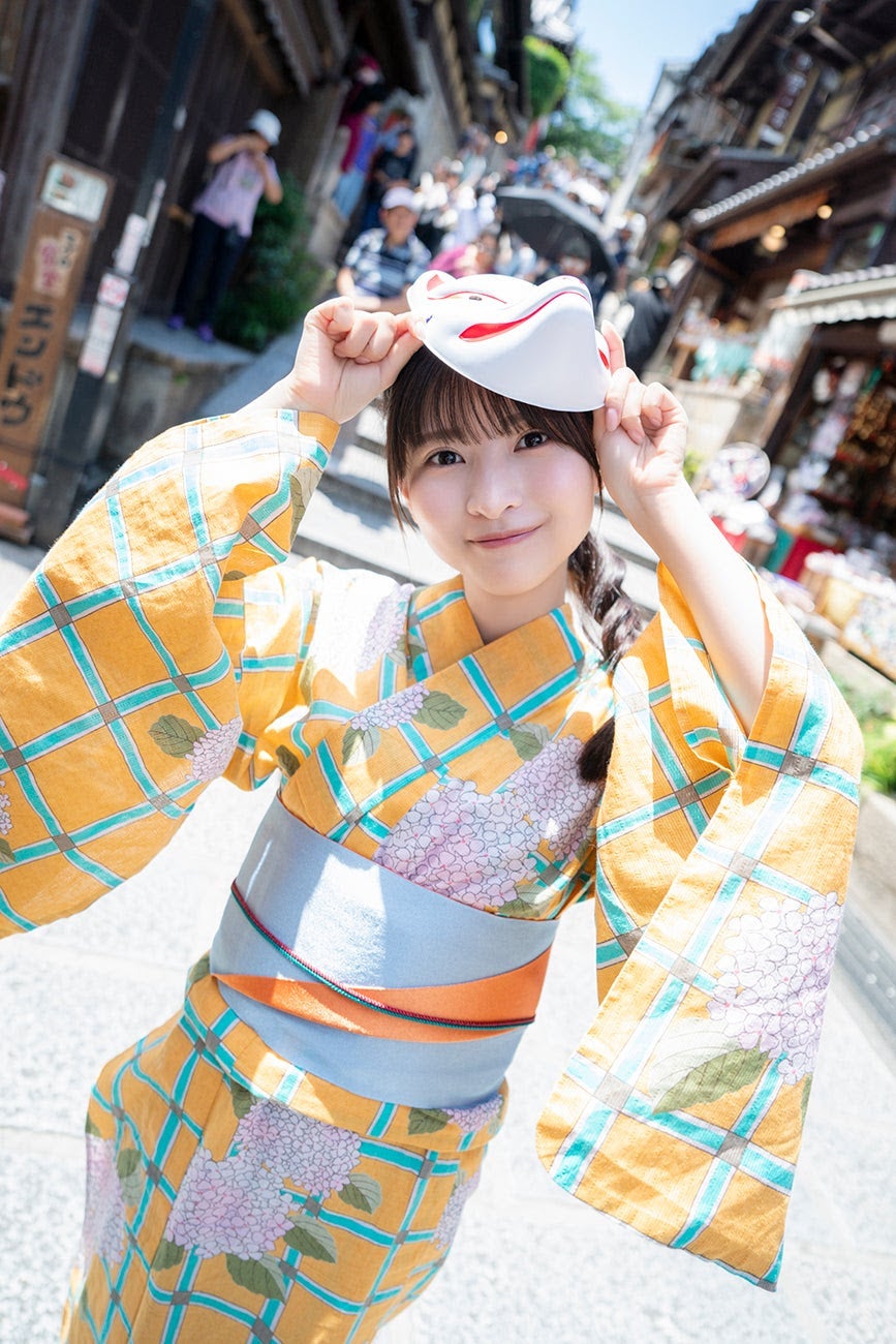 小鳥遊るい「小鳥遊るい 1st写真集（仮）」／撮影：佐藤佑一／KADOKAWA